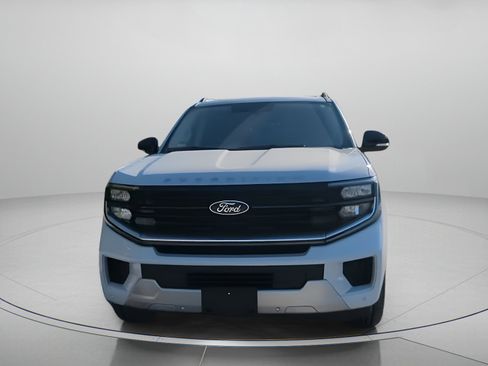 Certified 2025 Ford Expedition Platinum image 7