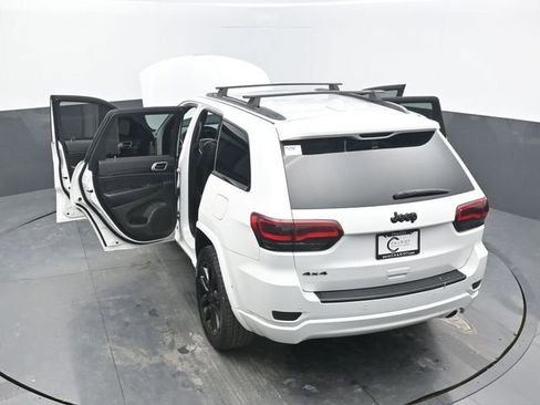 Used 2019 Jeep Grand Cherokee Altitude image 73