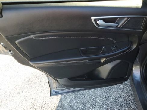 Certified 2024 Ford Edge Titanium image 14