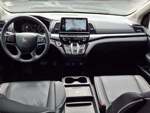 Used 2026 Honda Odyssey Elite image 12