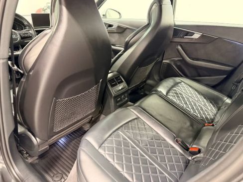 Used 2019 Audi S4 Premium Plus w/ Premium Plus Package AWD/4WD image 31