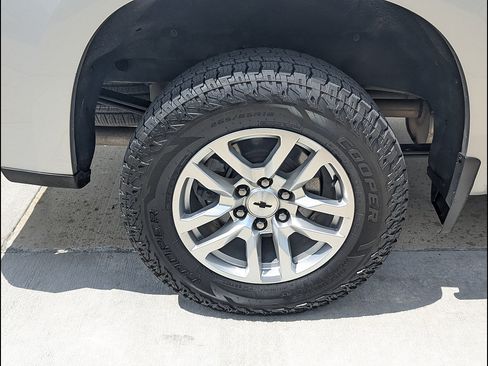 Used 2020 Chevrolet Silverado 1500 RST AWD/4WD image 17