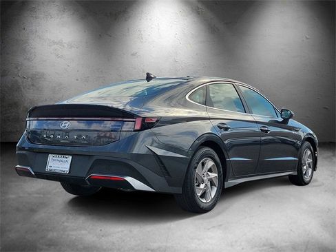 New 2026 Hyundai Sonata SE image 3