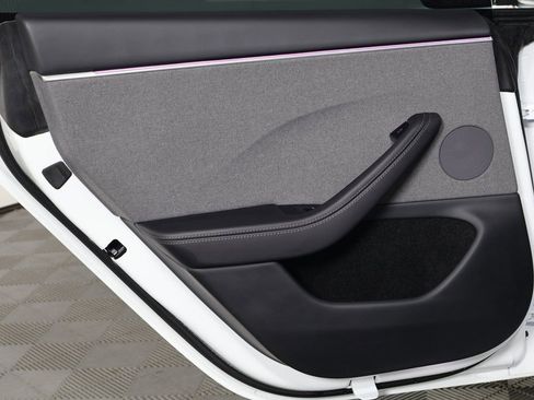 Used 2025 Tesla Model 3 Long Range RWD image 13