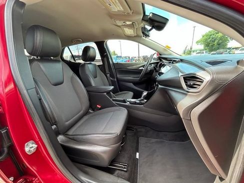 Used 2021 Buick Encore GX Preferred w/ Cold Weather Comfort Package AWD/4WD image 33