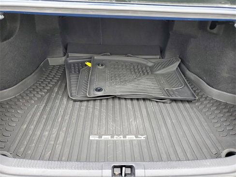 Used 2024 Toyota Camry SE image 26