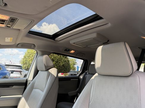 Used 2022 Honda Odyssey Elite image 21