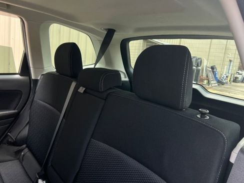 Used 2017 Subaru Forester 2.5i Premium image 22