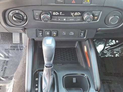Used 2023 Nissan Frontier PRO-4X w/ Pro-4X Premium Package AWD/4WD image 18