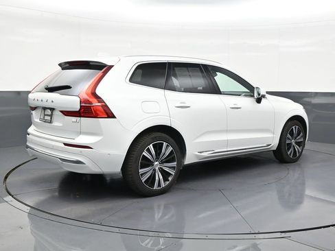 Used 2023 Volvo XC60 T8 Plus image 5
