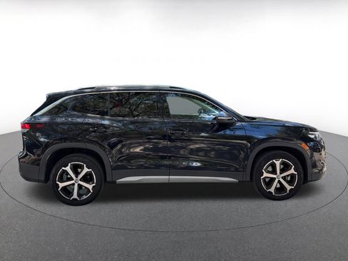 Used 2026 Volkswagen Tiguan SE AWD/4WD image 11