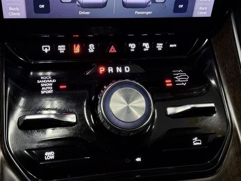 Used 2022 Jeep Grand Wagoneer Series I w/ Convenience Group III image 60