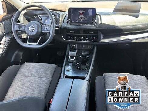 Certified 2023 Nissan Rogue SV FWD image 16