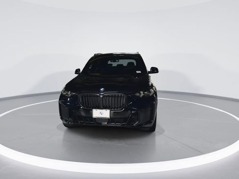 New 2026 BMW X5 xDrive40i w/ M Sport Package image 3