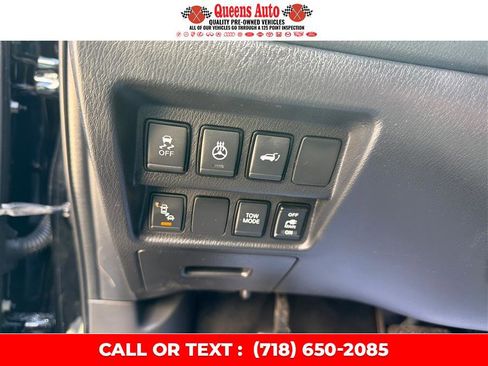 Used 2018 Nissan Pathfinder SL w/ Midnight Edition Package image 54