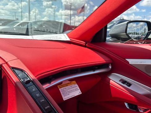 Used 2023 Chevrolet Corvette Stingray Premium Conv w/ Z51 Performance Package RWD image 29
