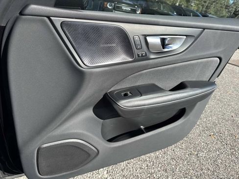 Used 2024 Volvo S60 B5 Plus image 15