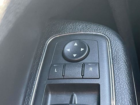 Used 2019 Chrysler 300 S w/ 300S Premium Group 2 RWD image 25