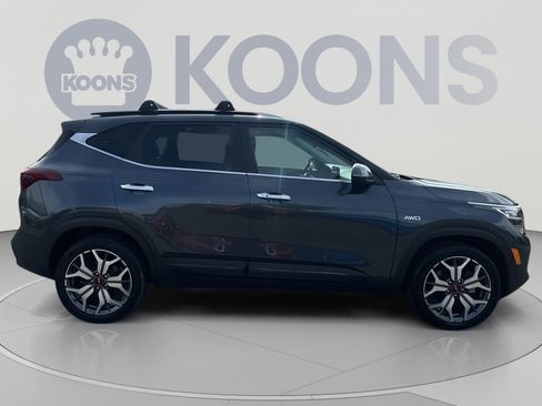 Used 2022 Kia Seltos SX w/ Sunroof Package AWD/4WD image 12