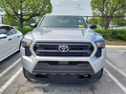 Used 2025 Toyota Tacoma SR RWD image 2