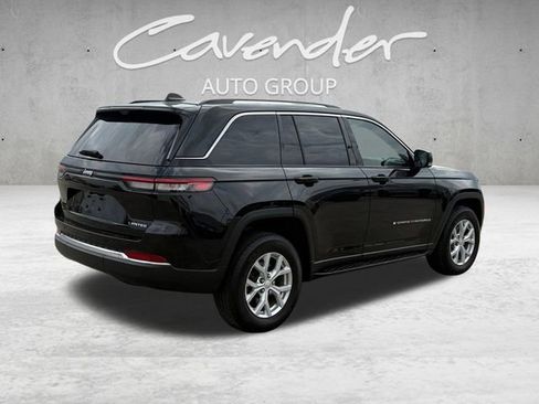 Used 2023 Jeep Grand Cherokee Limited w/ Luxury Tech Group II image 16