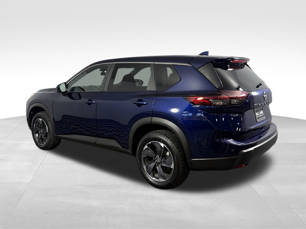 Used 2025 Nissan Rogue SV FWD image 9