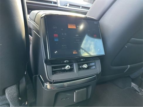 New 2026 Cadillac Vistiq Luxury image 27