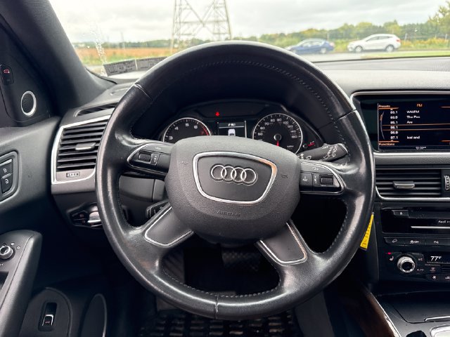 Used 2016 Audi Q5 2.0T Premium Plus w/ Technology Package AWD/4WD image 22