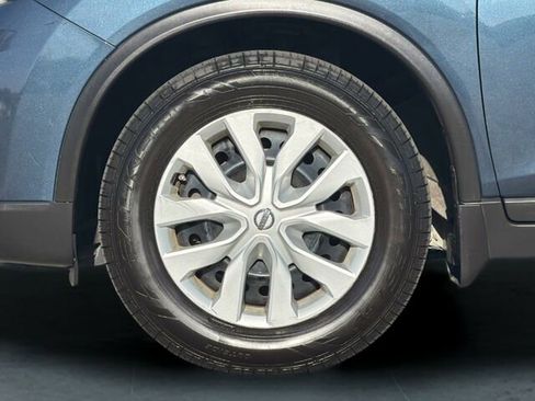 Used 2015 Nissan Rogue S image 32