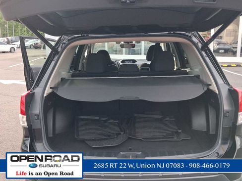 Used 2020 Subaru Forester Premium AWD/4WD image 10