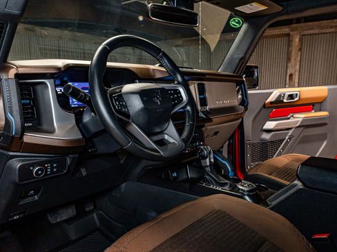 Used 2021 Ford Bronco Outer Banks image 12