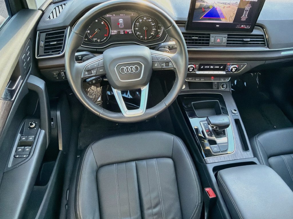 Used 2023 Audi Q5 2.0T Premium w/ Convenience Package AWD/4WD image 16