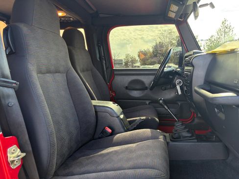 Used 2003 Jeep Wrangler X AWD/4WD image 28