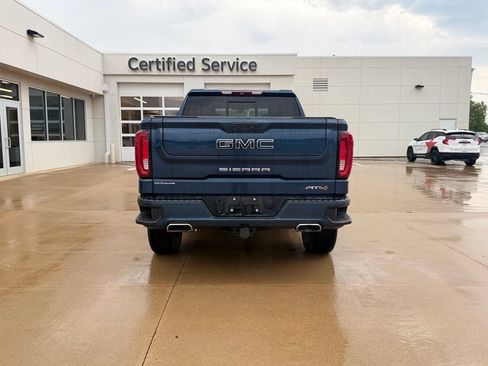 Used 2019 GMC Sierra 1500 AT4 w/ AT4 Premium Package AWD/4WD image 4
