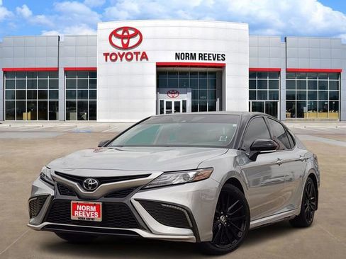 Used 2023 Toyota Camry XSE FWD image 1
