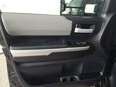 Used 2016 Toyota Tundra Limited image 7