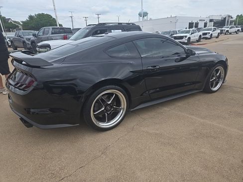 Used 2019 Ford Mustang GT w/ GT Performance Package image 7