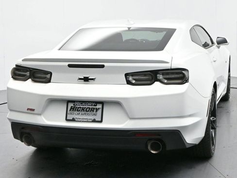 Used 2020 Chevrolet Camaro LT w/ RS Package image 6