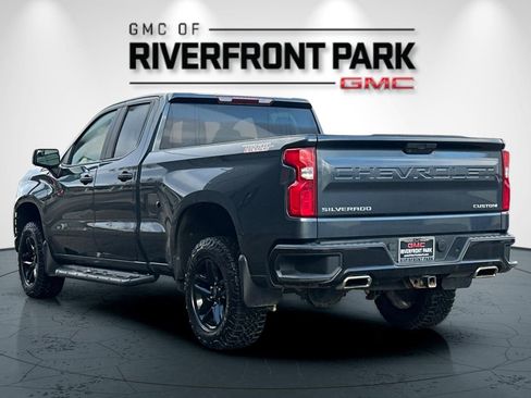 Used 2019 Chevrolet Silverado 1500 Custom Trail Boss w/ Custom Convenience Package image 5