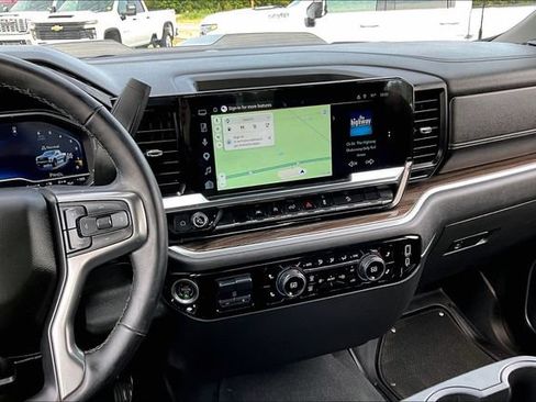 Used 2025 Chevrolet Silverado 1500 LT Trail Boss w/ Protection Package AWD/4WD image 10