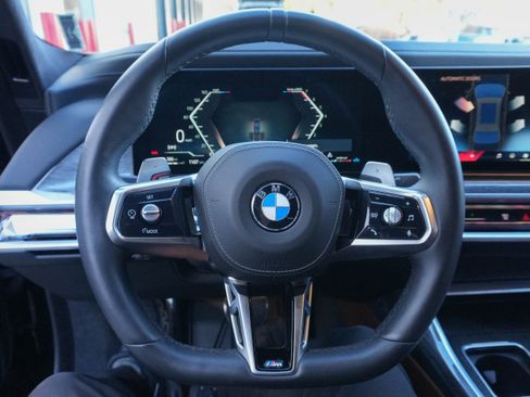 Certified 2023 BMW 760i xDrive 760i xDrive w/ Executive Package image 18