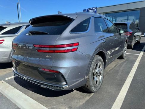 New 2026 Genesis GV70 2.5T Advanced image 3