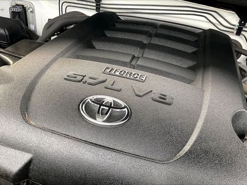 Used 2019 Toyota Tundra Limited image 32