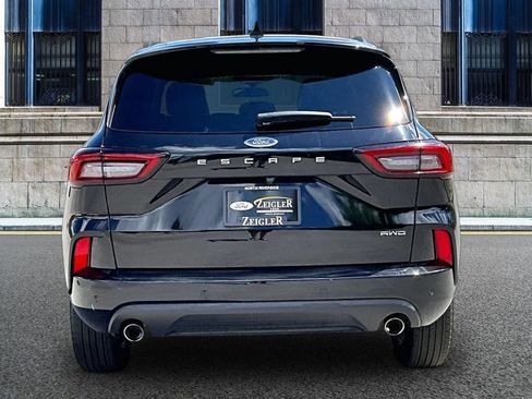Used 2024 Ford Escape ST-Line w/ Tech Pack #1 AWD/4WD image 4