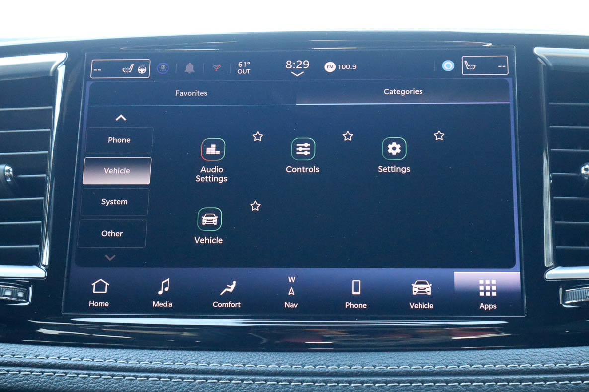 Used 2025 Chrysler Pacifica Limited FWD image 25