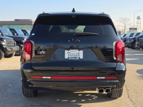 Used 2024 Hyundai Palisade Calligraphy image 13