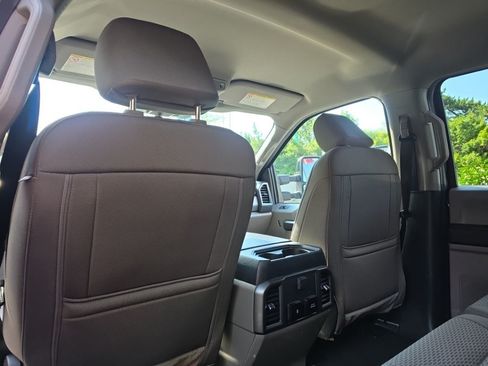 Used 2021 Ford F250 XLT w/ XLT Premium Package AWD/4WD image 40