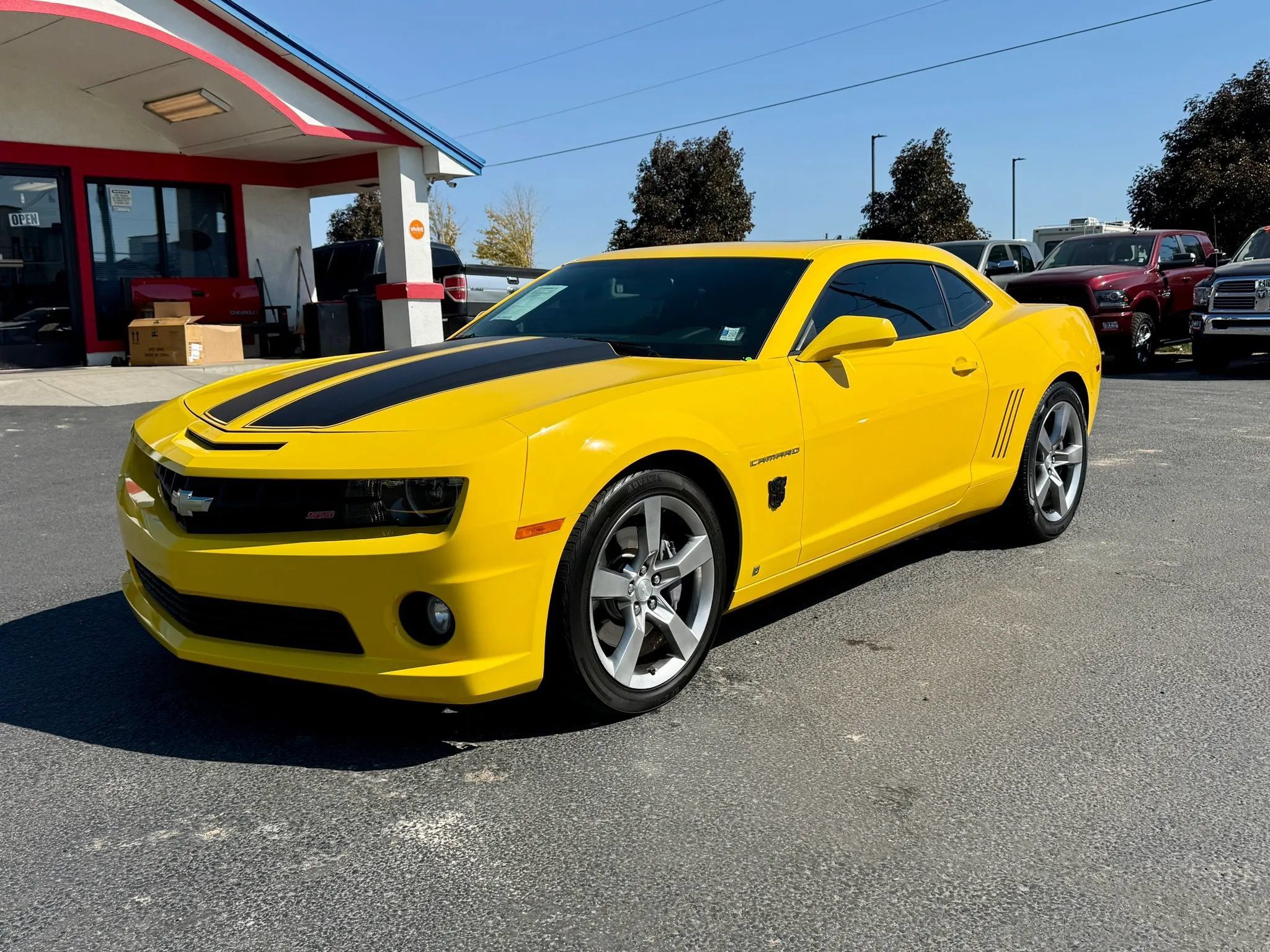 Used 2010 Chevrolet Camaro SS w/ RS Package RWD image 1