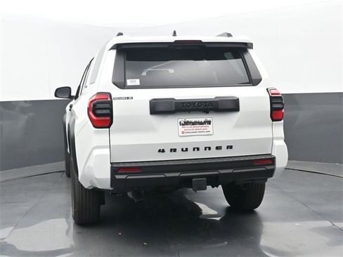 New 2026 Toyota 4Runner SR5 image 17