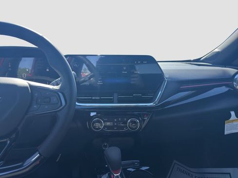 New 2026 Chevrolet Trax RS w/ Sunroof Package FWD image 15